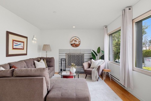 128 12Th Avenue W, Vancouver, BC 