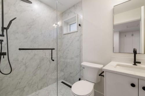 2055 4Th Avenue E, Vancouver, BC 