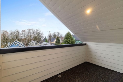 2055 4Th Avenue E, Vancouver, BC 