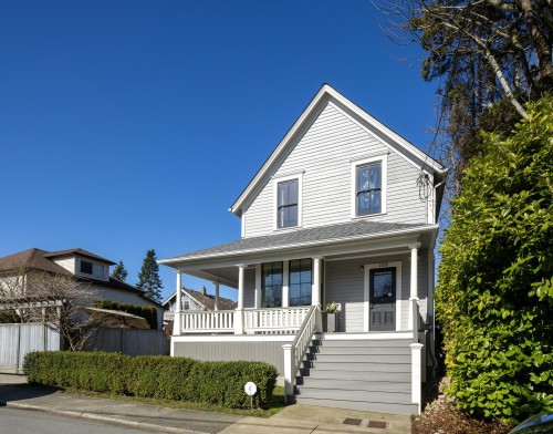 109 Oakland Street  New Westminster, BC V3L 1P5