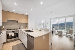 3002-567 Clarke Road  Coquitlam, BC V3J 0K7