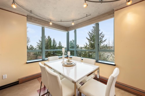 601-6622 Southoaks Crescent, Burnaby, BC 