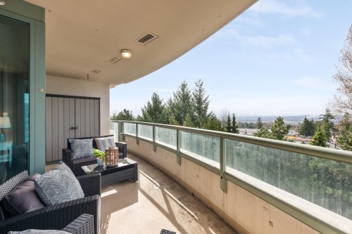 601-6622 Southoaks Crescent, Burnaby, BC 