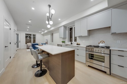 6728 Heather Street, Vancouver, BC 