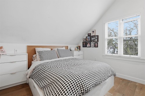 73 27Th Avenue E, Vancouver, BC 