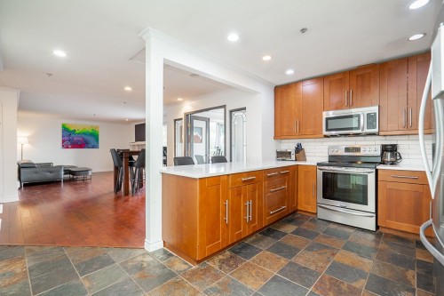 405-1000 Bowron Court  North Vancouver, BC V7H 2W1