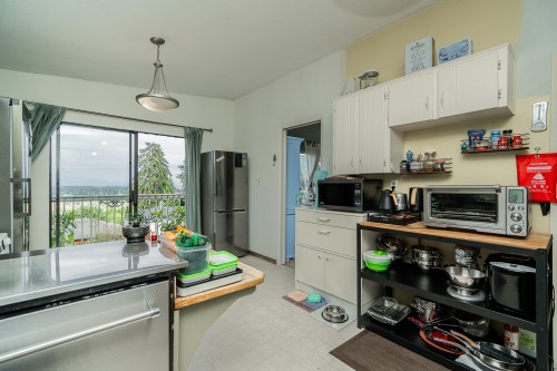 992 Saddle Street, Coquitlam, BC 