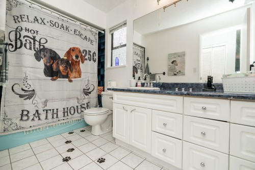 992 Saddle Street, Coquitlam, BC 