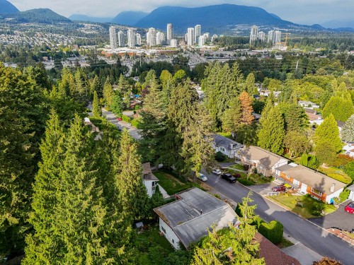 992 Saddle Street, Coquitlam, BC 