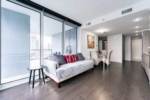 802-4730 Lougheed Highway, Burnaby, BC 