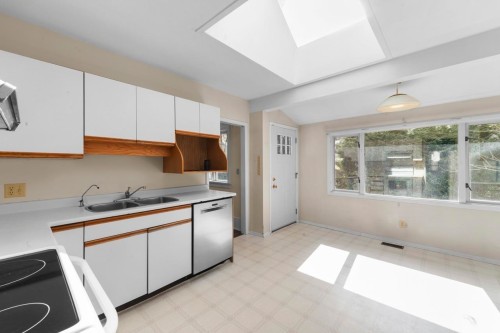 4278 12Th Avenue W, Vancouver, BC 