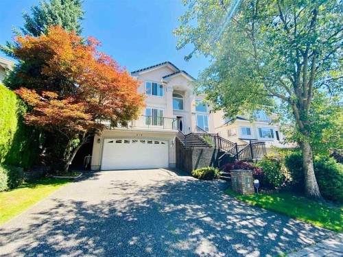 218 Parkside Drive  Port Moody, BC V3H 4Z6
