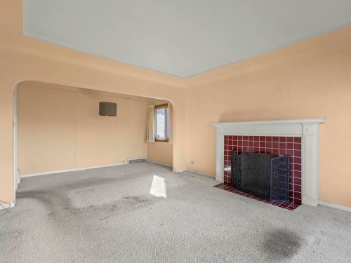 3910 10Th Avenue W, Vancouver, BC 