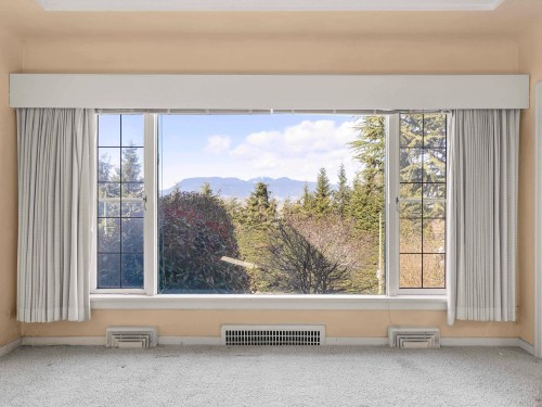 3910 10Th Avenue W, Vancouver, BC 