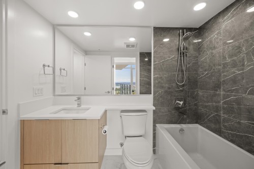 1305-7683 Park Crescent, Burnaby, BC 