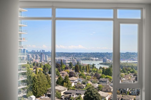 1305-7683 Park Crescent, Burnaby, BC 