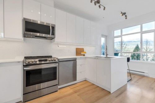 303-3001 Terravista Place, Port Moody, BC 