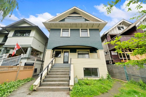 3550 1St Avenue W, Vancouver, BC 