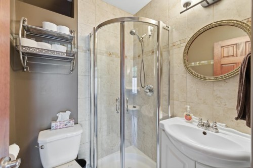 3662 Oak Street, Vancouver, BC 