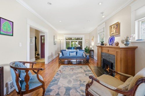 3662 Oak Street, Vancouver, BC 