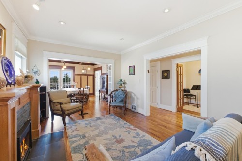 3662 Oak Street, Vancouver, BC 