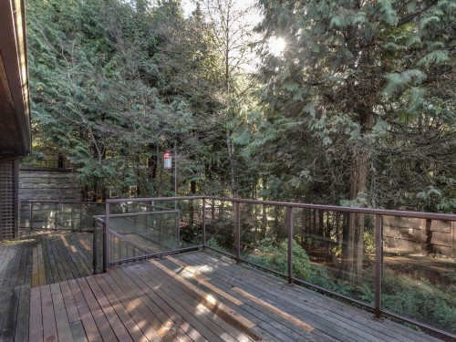 3904 Westridge Avenue, West Vancouver, BC 