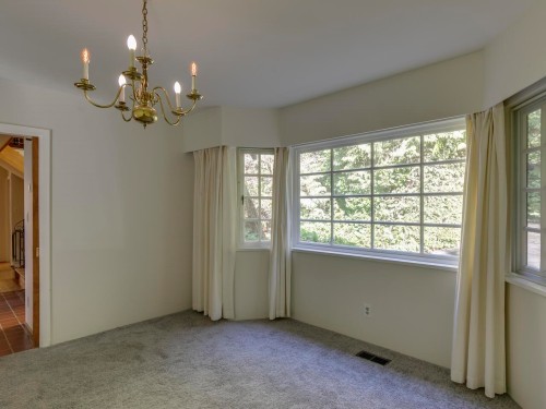 3904 Westridge Avenue, West Vancouver, BC 