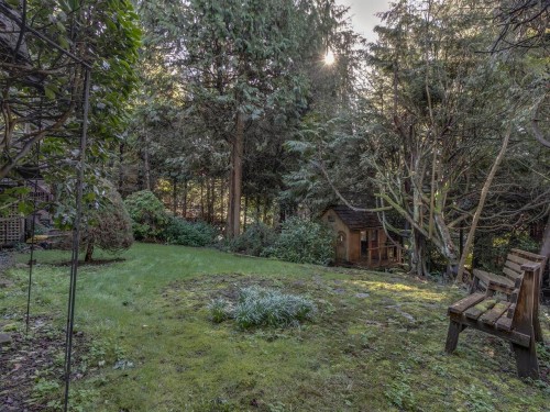 3904 Westridge Avenue, West Vancouver, BC 