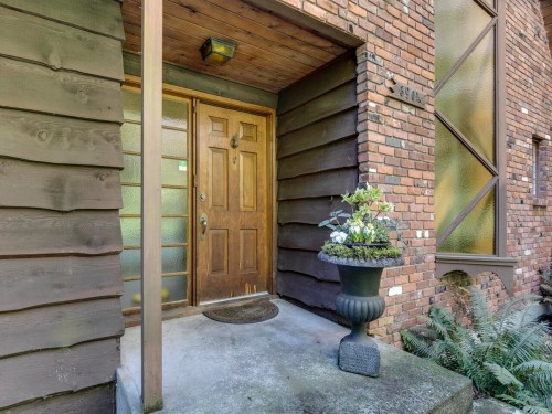 3904 Westridge Avenue, West Vancouver, BC 