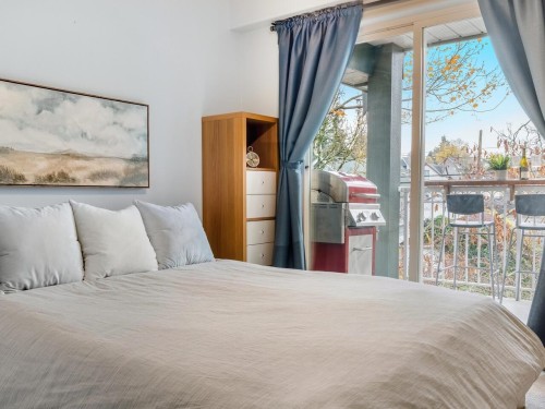 305-1915 Georgia Street E, Vancouver, BC 