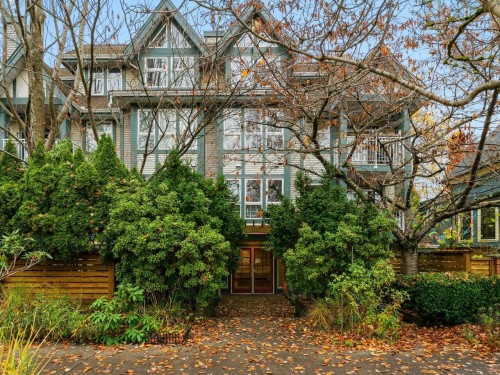 305-1915 Georgia Street E, Vancouver, BC 