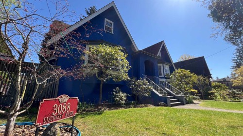 3088 Discovery Street, Vancouver, BC 