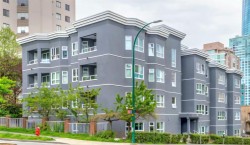 204-921 Thurlow Street  Vancouver, BC V6E 1W3