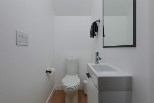 48 King Edward Avenue W, Vancouver, BC 