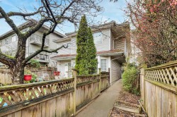 819 70th Avenue W Vancouver, BC V6P 2X5