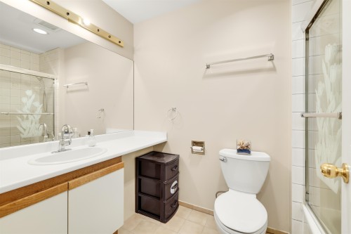 819 70Th Avenue W, Vancouver, BC 