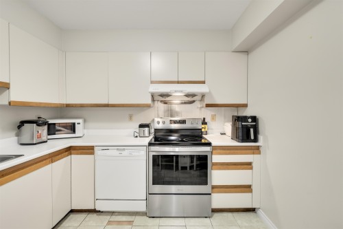 819 70Th Avenue W, Vancouver, BC 