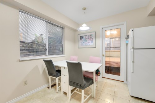 819 70Th Avenue W, Vancouver, BC 