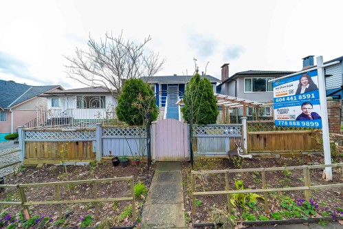 3134 1St Avenue E, Vancouver, BC 