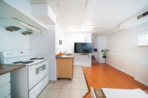 3134 1St Avenue E, Vancouver, BC 