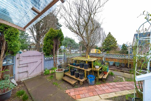 3134 1St Avenue E, Vancouver, BC 