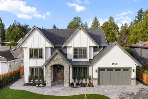 4925 Dogwood Drive  Delta, BC V4M 1M3