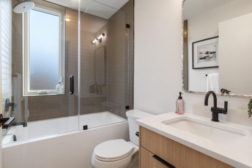 1937 Templeton Drive, Vancouver, BC 