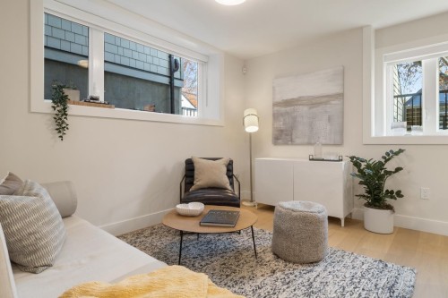 1937 Templeton Drive, Vancouver, BC 