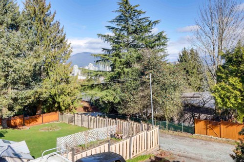 1011 Palmdale Street, Coquitlam, BC 