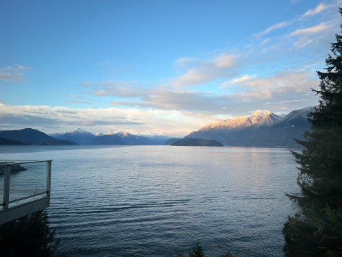 7145 Cliff Road, West Vancouver, BC 