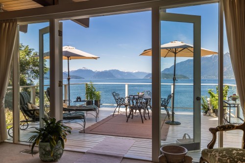 7145 Cliff Road, West Vancouver, BC 