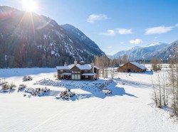 9115 Pemberton Meadows Road  Pemberton, BC V0N 2L2