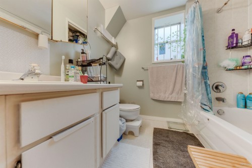 1961 50Th Avenue E, Vancouver, BC 