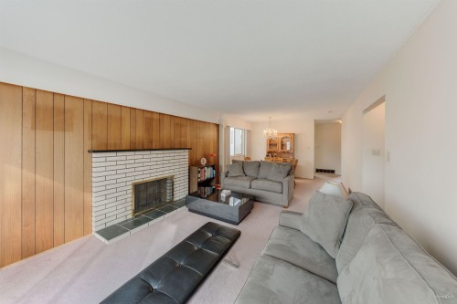 1961 50Th Avenue E, Vancouver, BC 